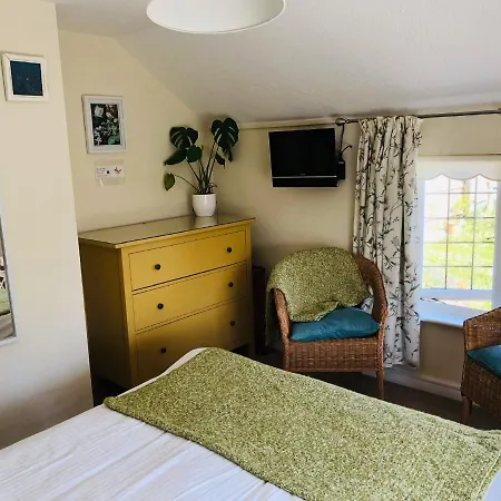 Bed & Breakfast Priory *