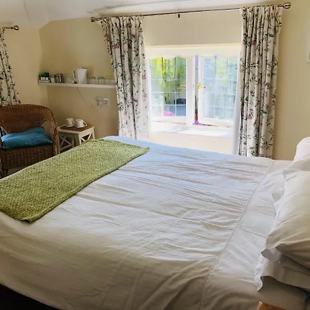 Bed & Breakfast Priory *